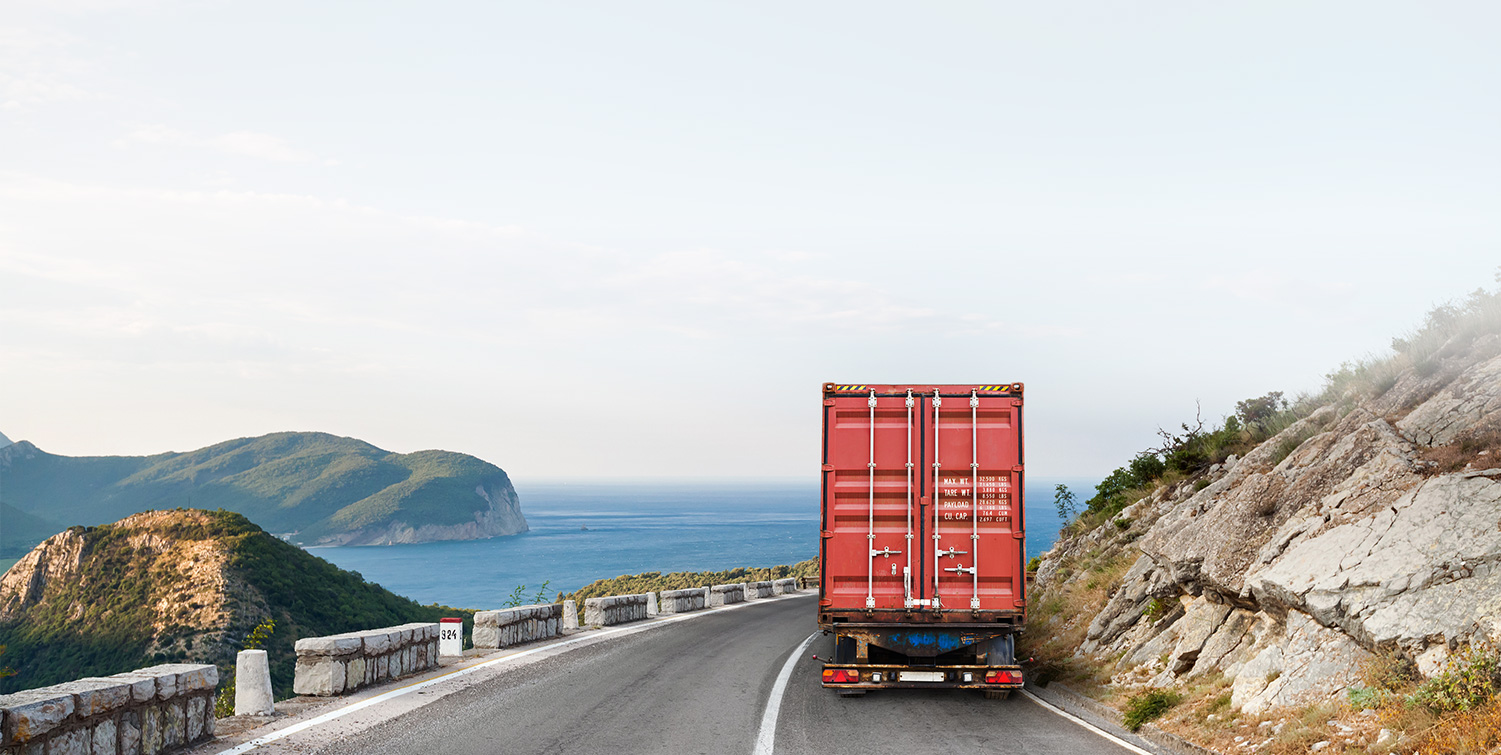 Digitalization finds it's way into the shpping industry - Blog - FreightHub