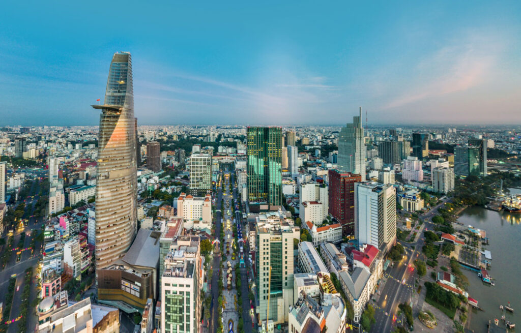 Ho Chi Minh City skyscape, Forto Vietnam